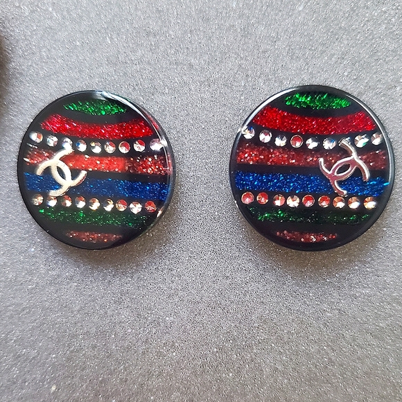 Chanel Runway Earrings - Picture 3 of 7